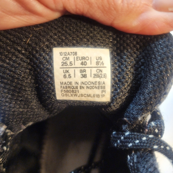 Asics Women's Venture 8 SZ 8.5 Black With Hints Of Purple Athletic Running Shoes - Picture 6 of 11